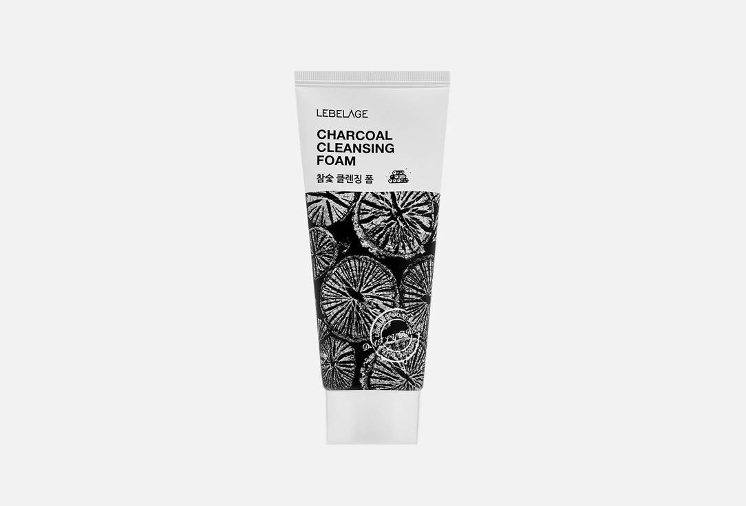 Lebelage Пенка для умывания с углем Charcoal Cleansing Foam 100 мл